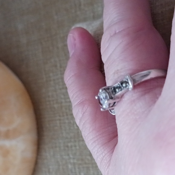 Silver Rhinestone Marcasite Ring - Picture 13 of 13